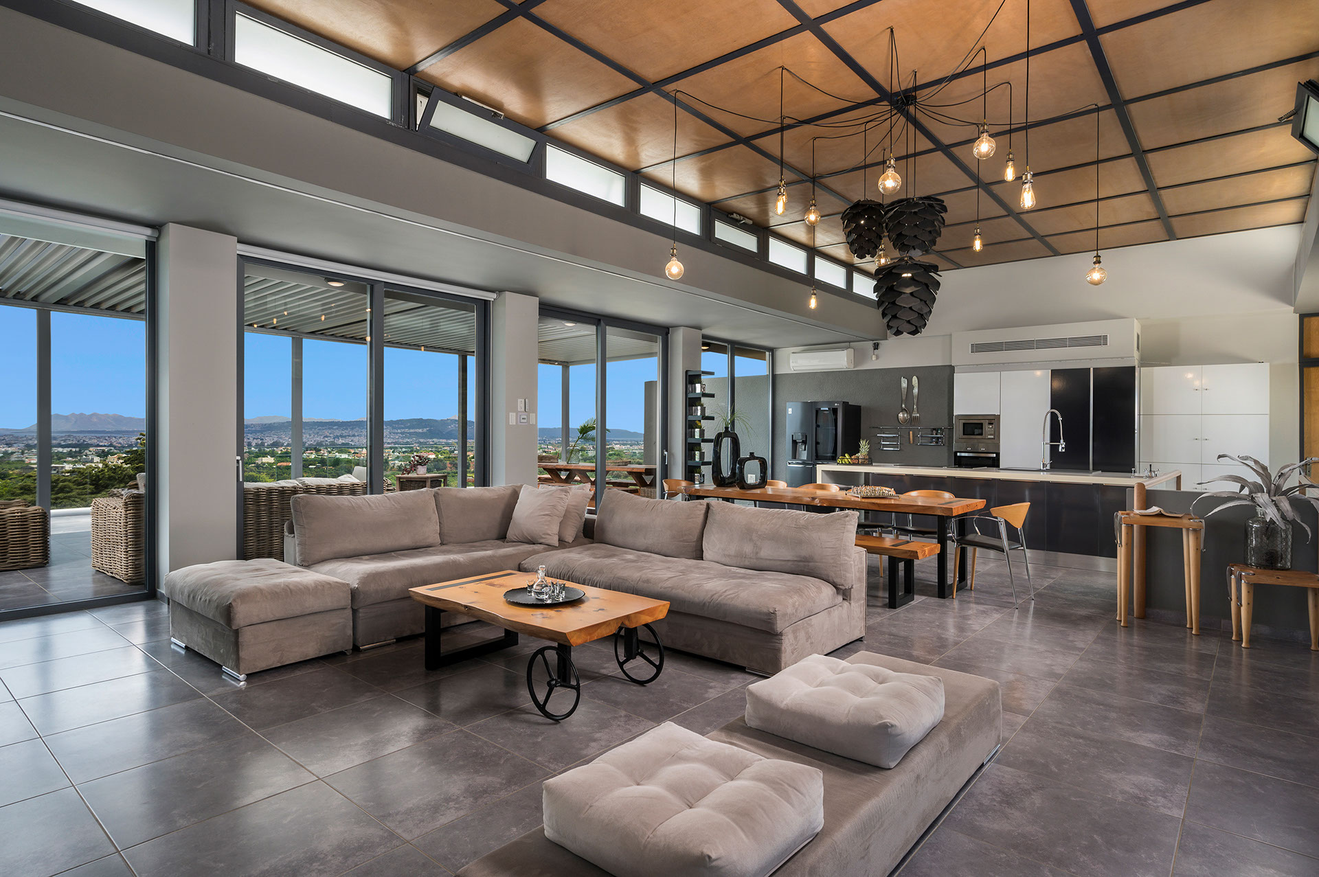 living-floor-upper-floor-image