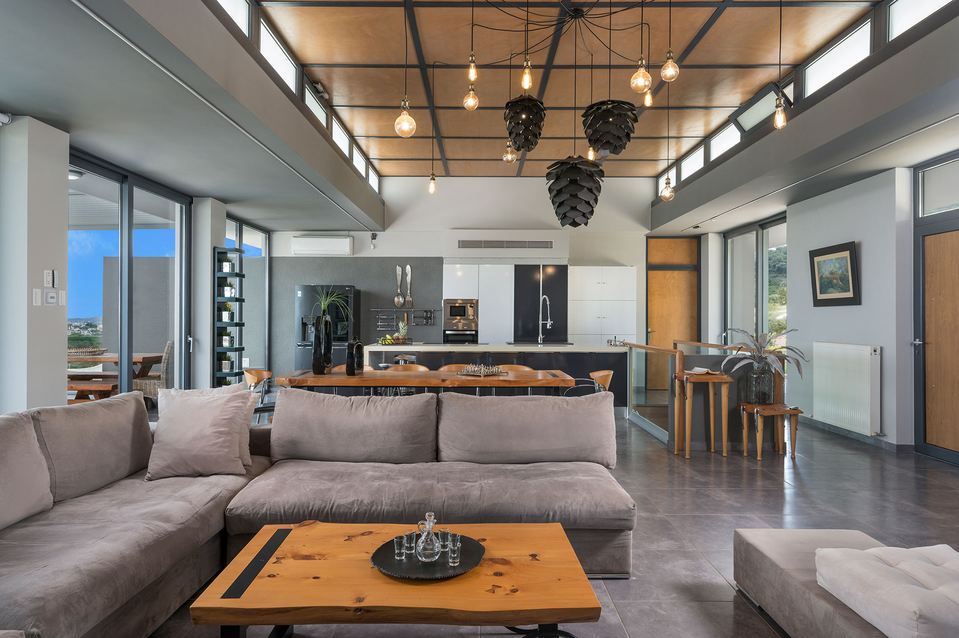 living-floor-upper-floor-image