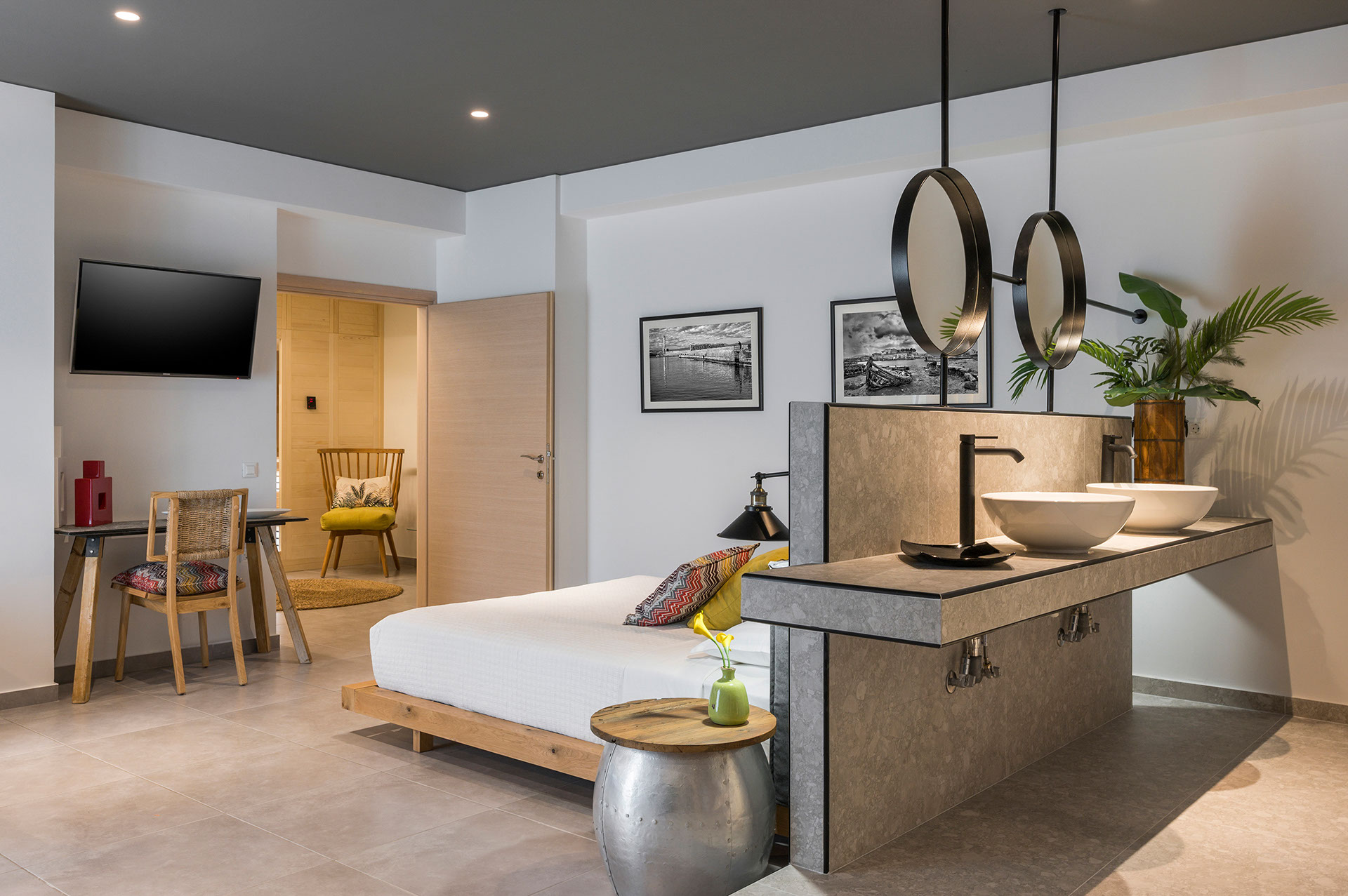 master-bedroom-floor-east-image