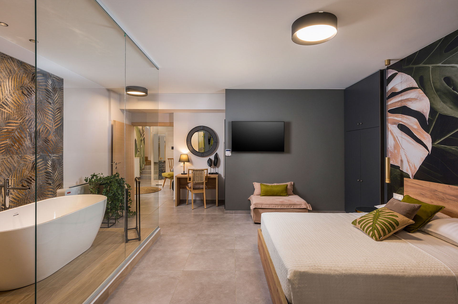 master-bedroom-floor-west-image