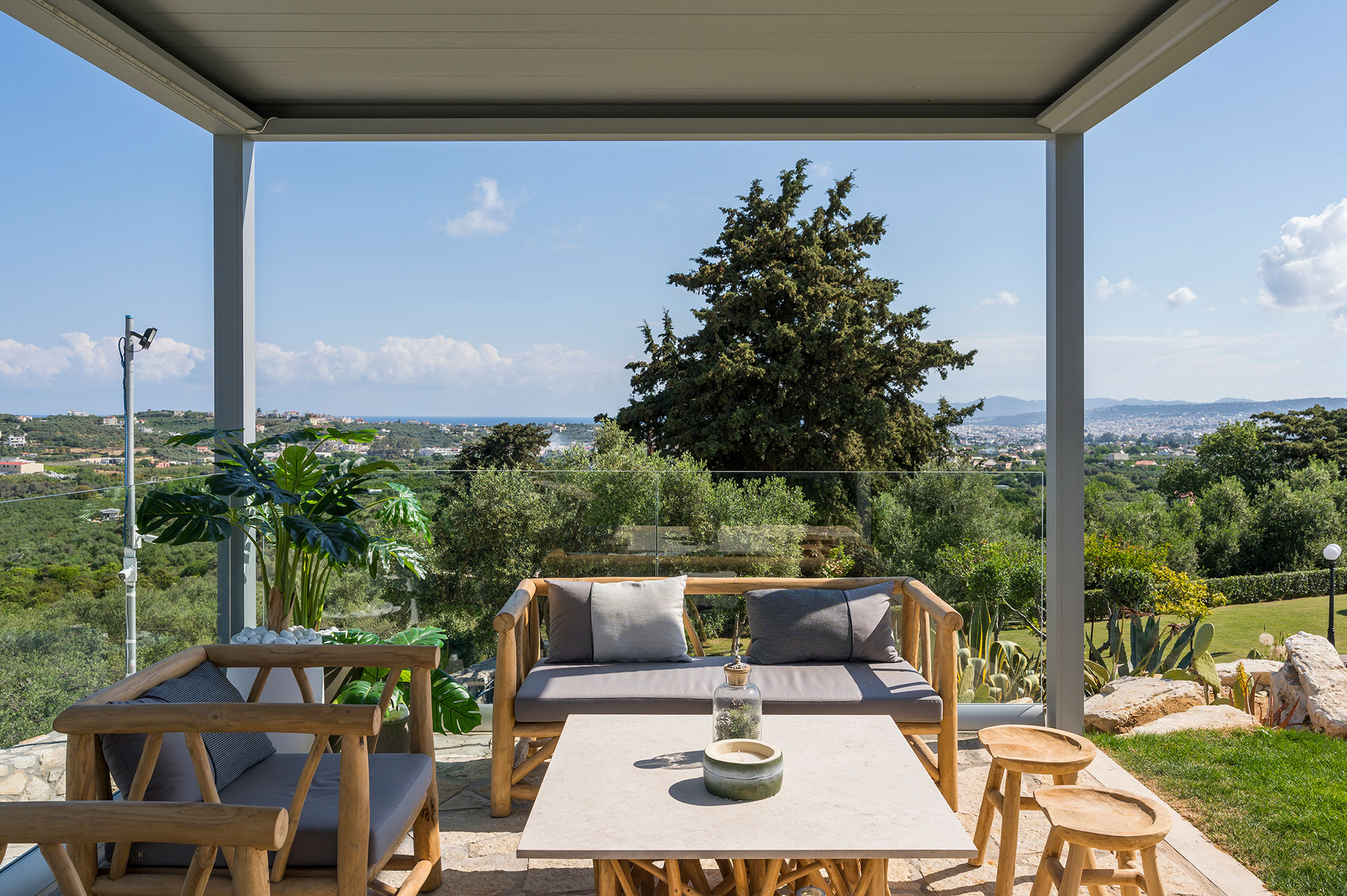 outdoor-pergola-image